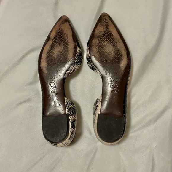 Tory Burch Black and Cream Snakeskin-Print Pointed Toe Flats - Picture 10 of 10